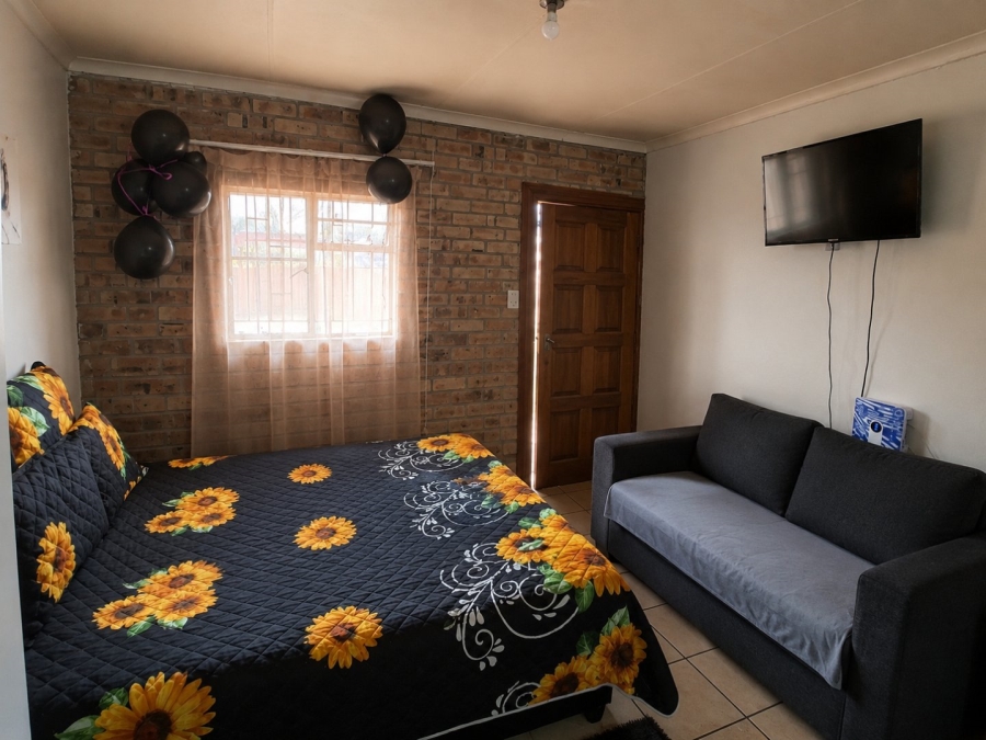  Bedroom Property for Sale in Die Bult North West